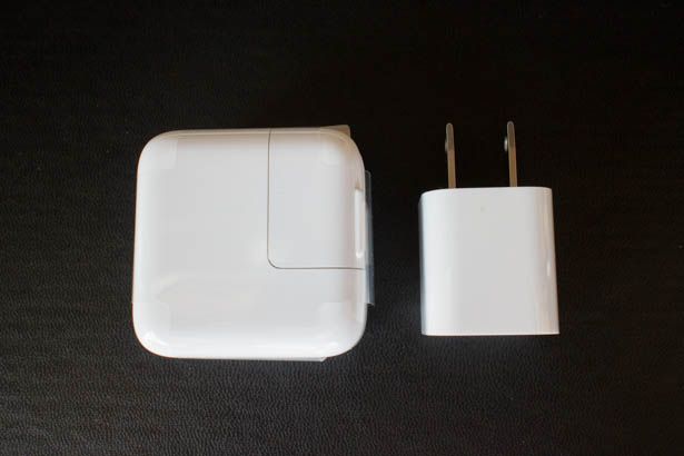 Apple 12W USB電源アダプタ