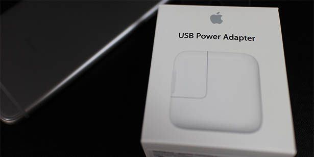 Apple 12W USB電源アダプタ