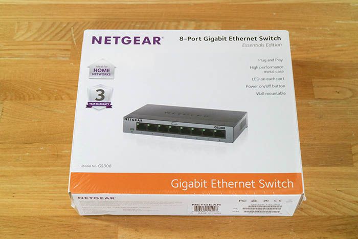 NETGEAR　GS308　外箱