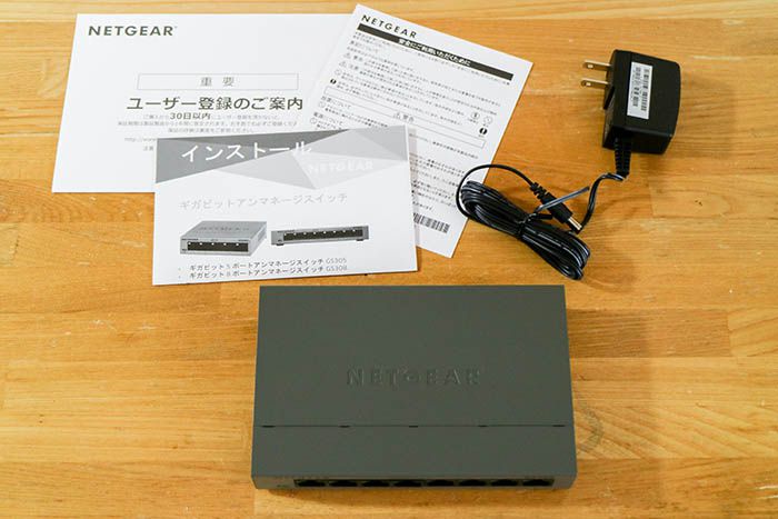 NETGEAR　GS308　同梱物