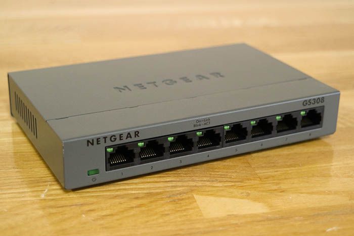 NETGEAR　GS308　外観